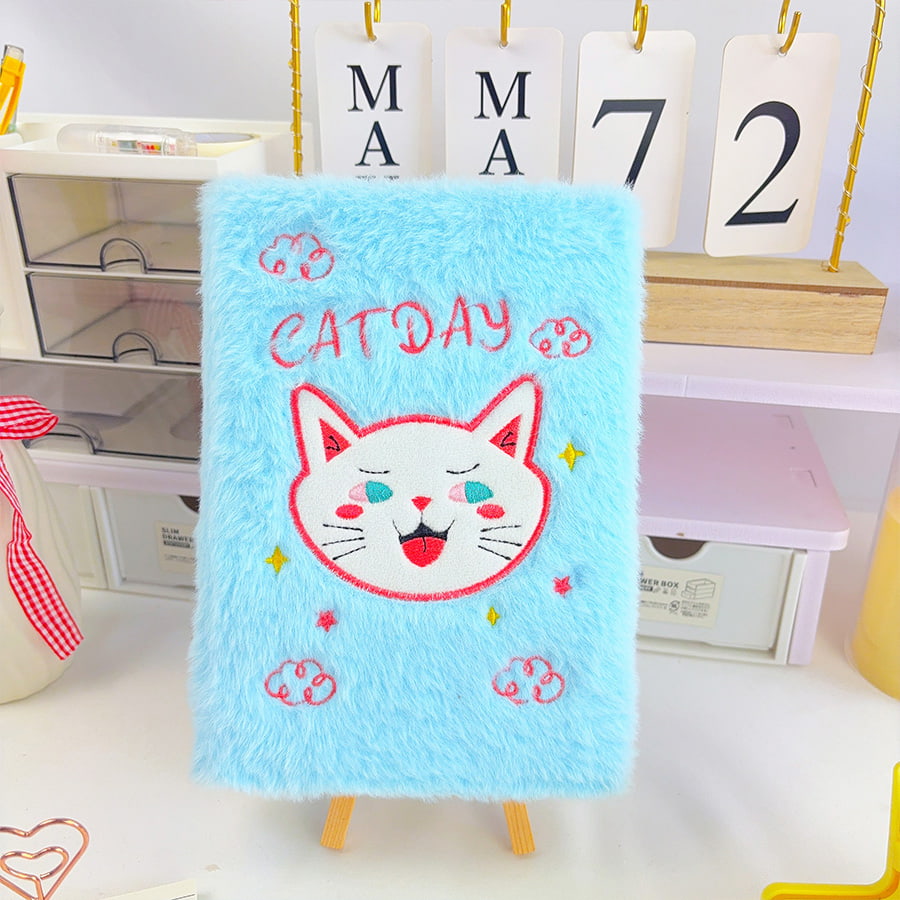 Il taccuino in peluche A5 con simpatico diario per gatti è il compagno di scrittura più confortante per la riflessione quotidiana e la cattura creativa?